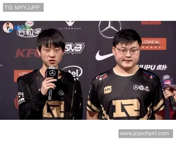 赛后复盘分析FPX与RNG在比赛中的战术意识与团队配合